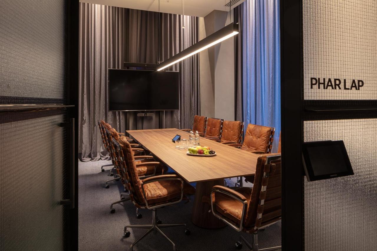 Next Hotel Melbourne, Curio Collection By Hilton Exterior photo Meeting room