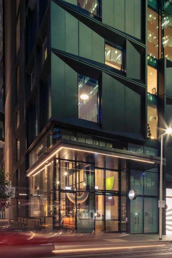Next Hotel Melbourne, Curio Collection By Hilton Exterior photo The entrance to the hotel