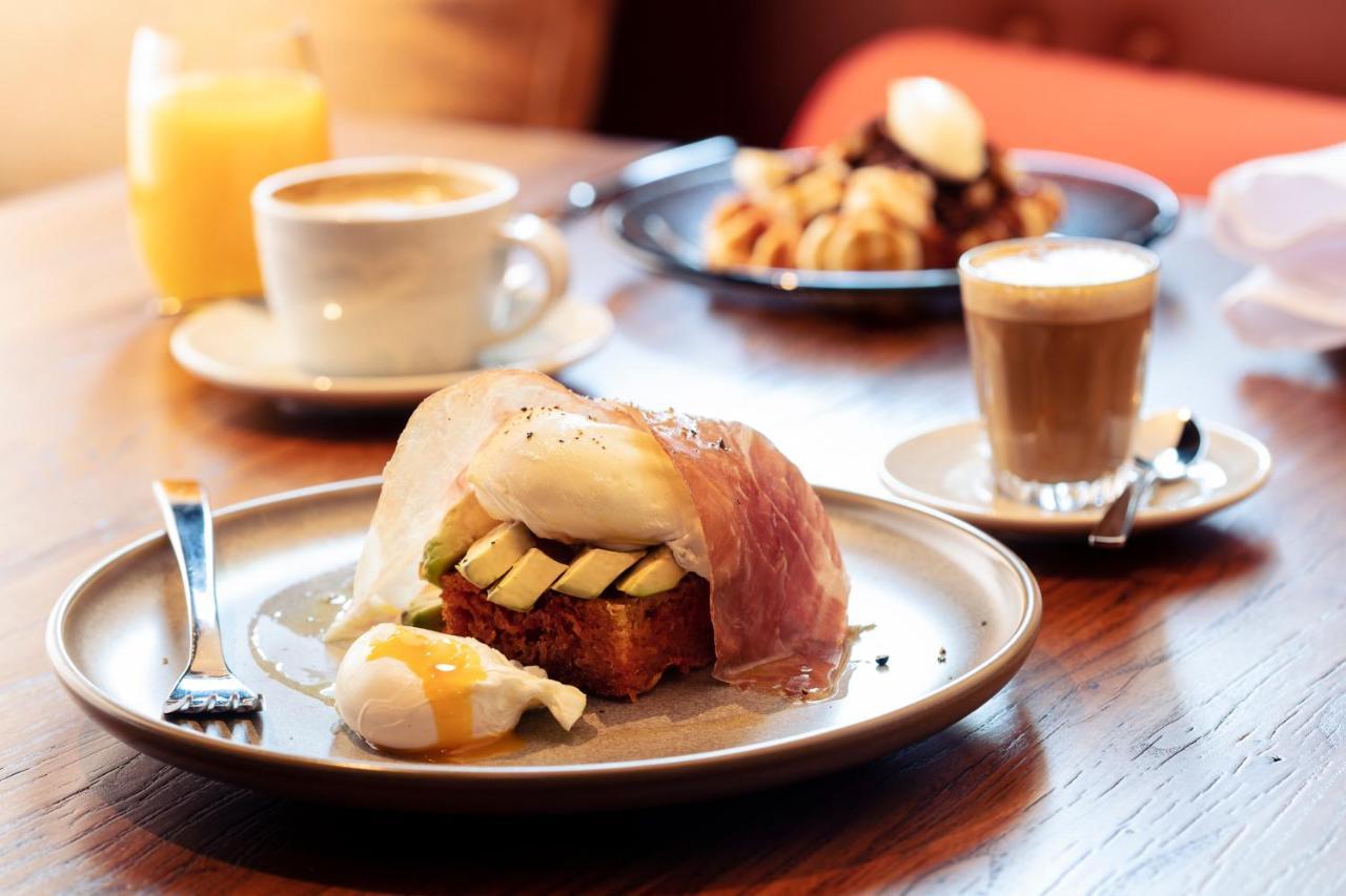 Next Hotel Melbourne, Curio Collection By Hilton Exterior photo A breakfast at the restaurant